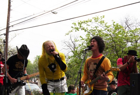 Peelander Z performs with Electric Eel Shock at Springdale Farm during SXSW 2012. Peelander Z performs with Electric Eel Shock at Springdale Farm during SXSW 2012.