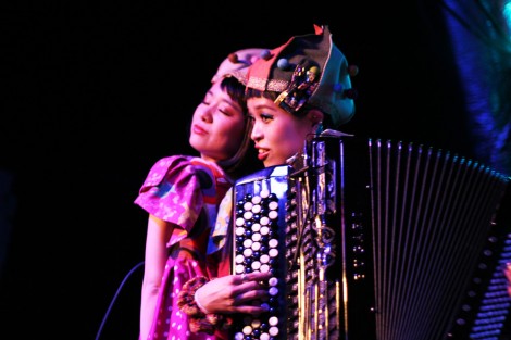 Charan Po Rantan performs at Japan Nite 2013.